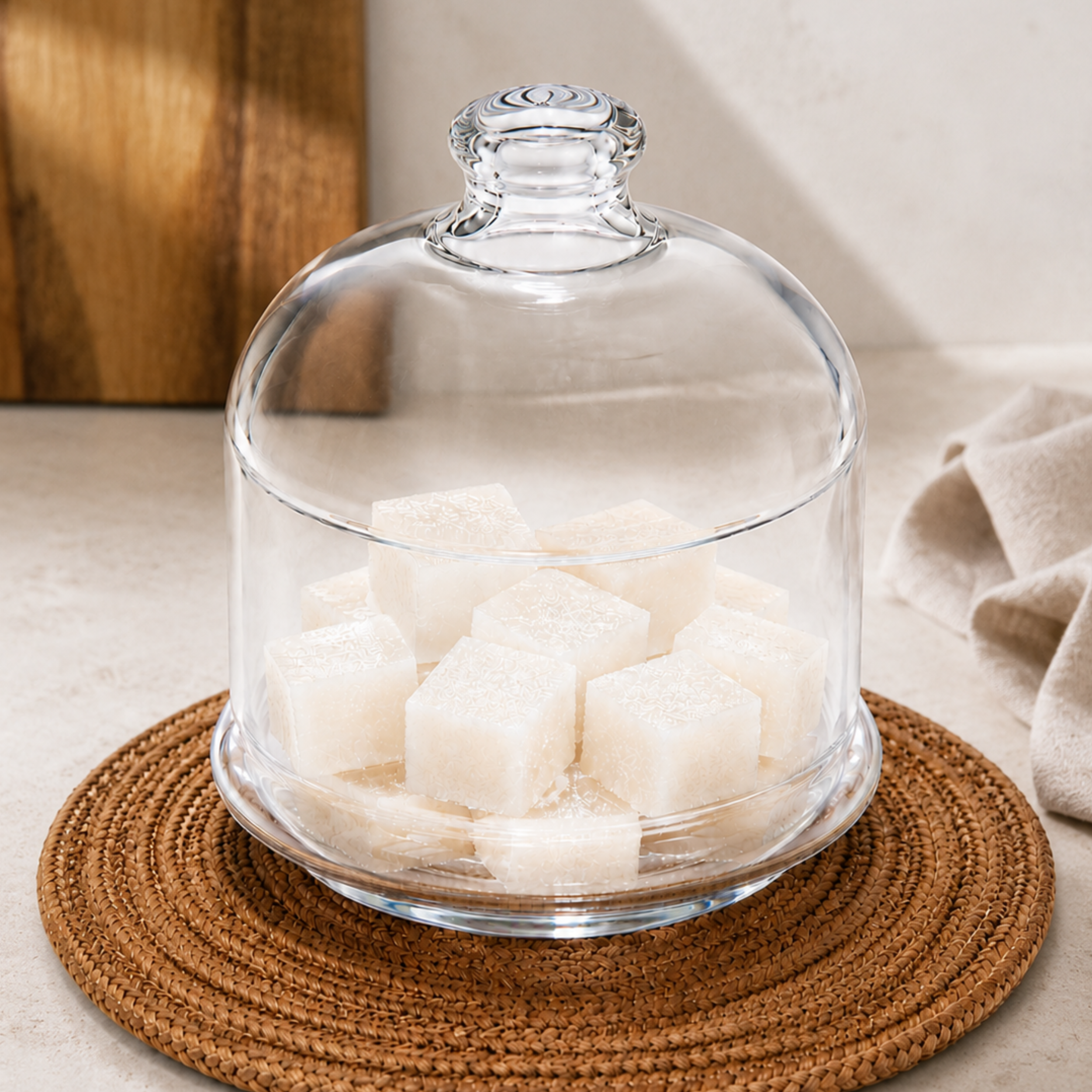 Coconut Jelly with Ravifruit